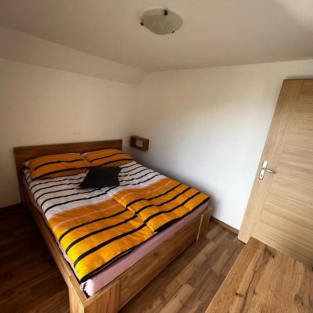 Apartma Ela Згорнье-Горье Экстерьер фото